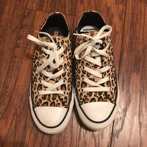 NWOT! Cheetah print low-top Converse All-Star